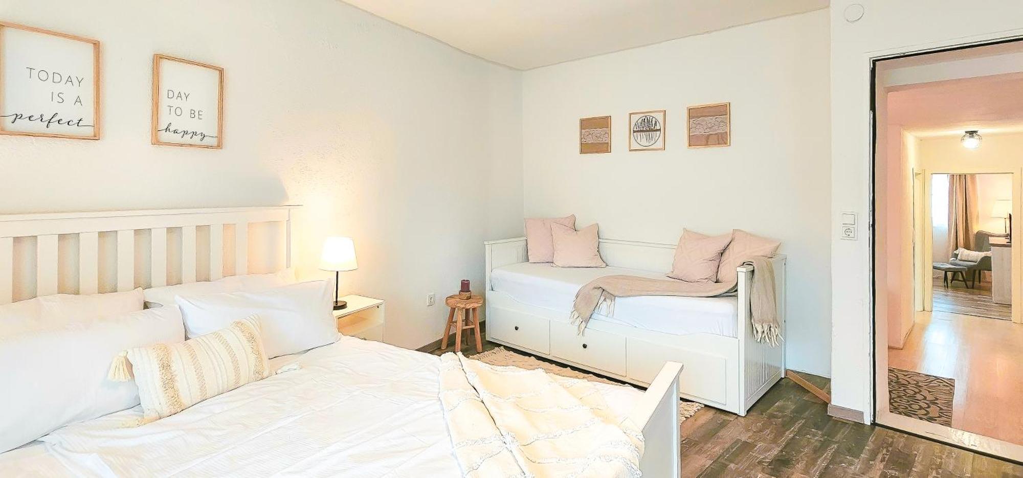 Apartment Suedwind - Beautiful Premium Apartment With 2 Bedrooms Near Rhine Falls & Zurich Airport In Klettgau Weisweil  エクステリア 写真